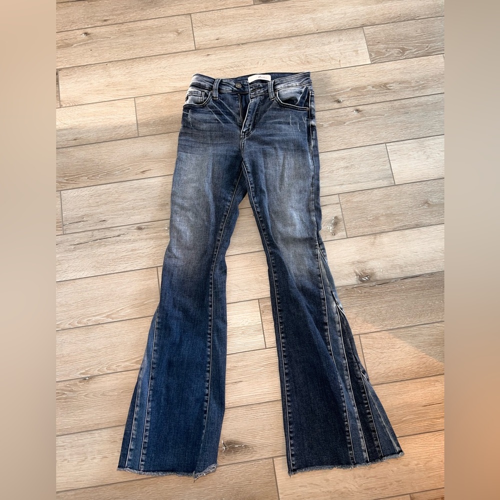 Kancan flares